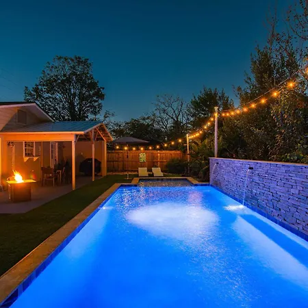 Modern Coastal Home With Pool Mins To Beach And Mayo!